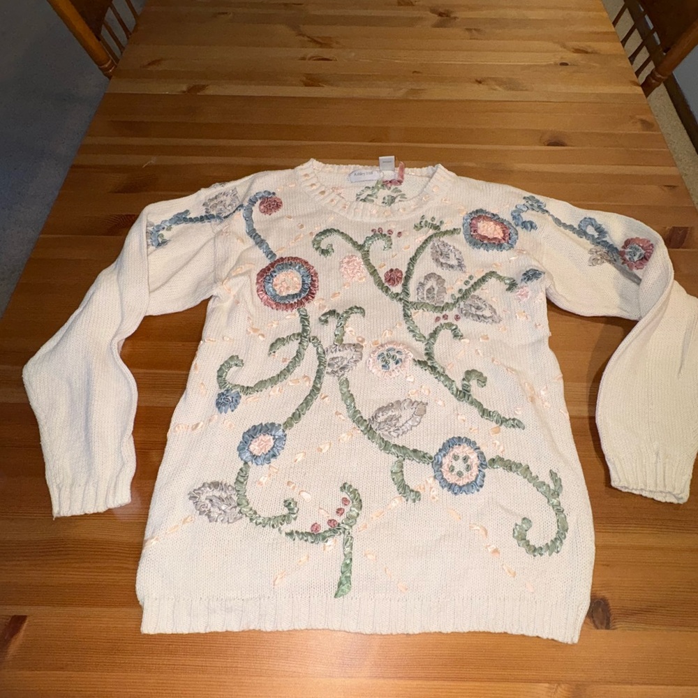 Ashley Hill Vintage Cream Sweater Ribbon Detail Size Medium